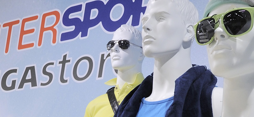 Intersport Megastore Roermond (NL): Ladenbau Sport - 