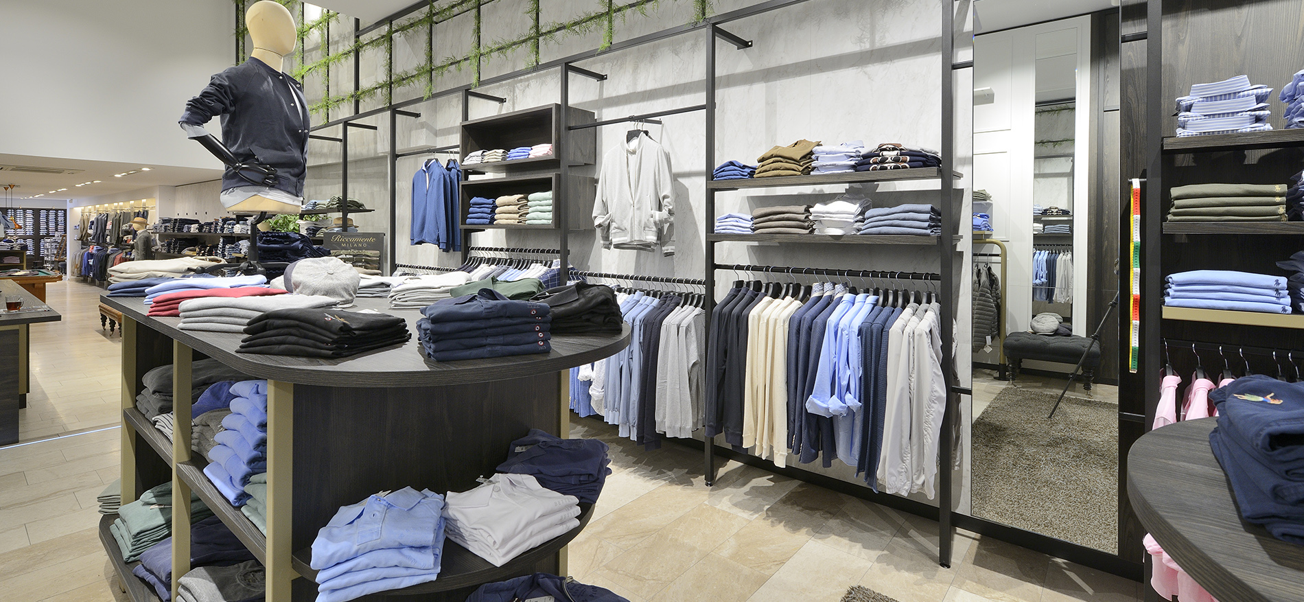 Gründliches Restyling von MarcEdwards Menswear in Haarlem - 