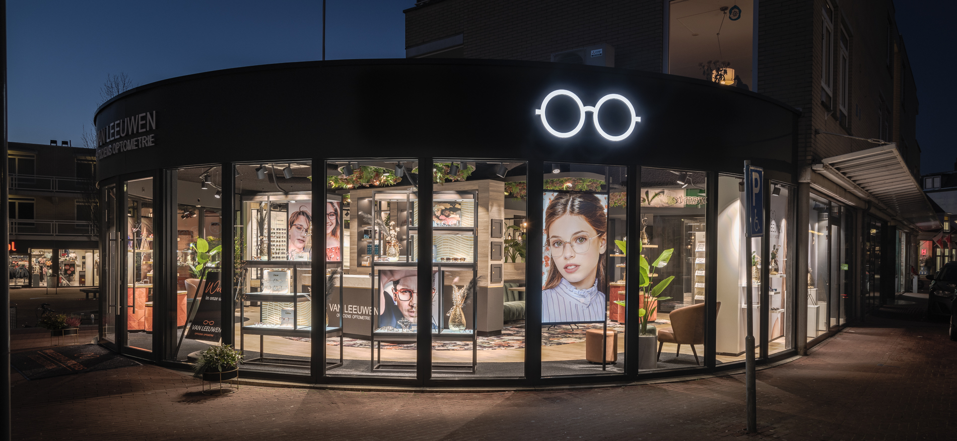 Van Leeuwen Optik | Hardinxveld-Giessendam (NL) - 