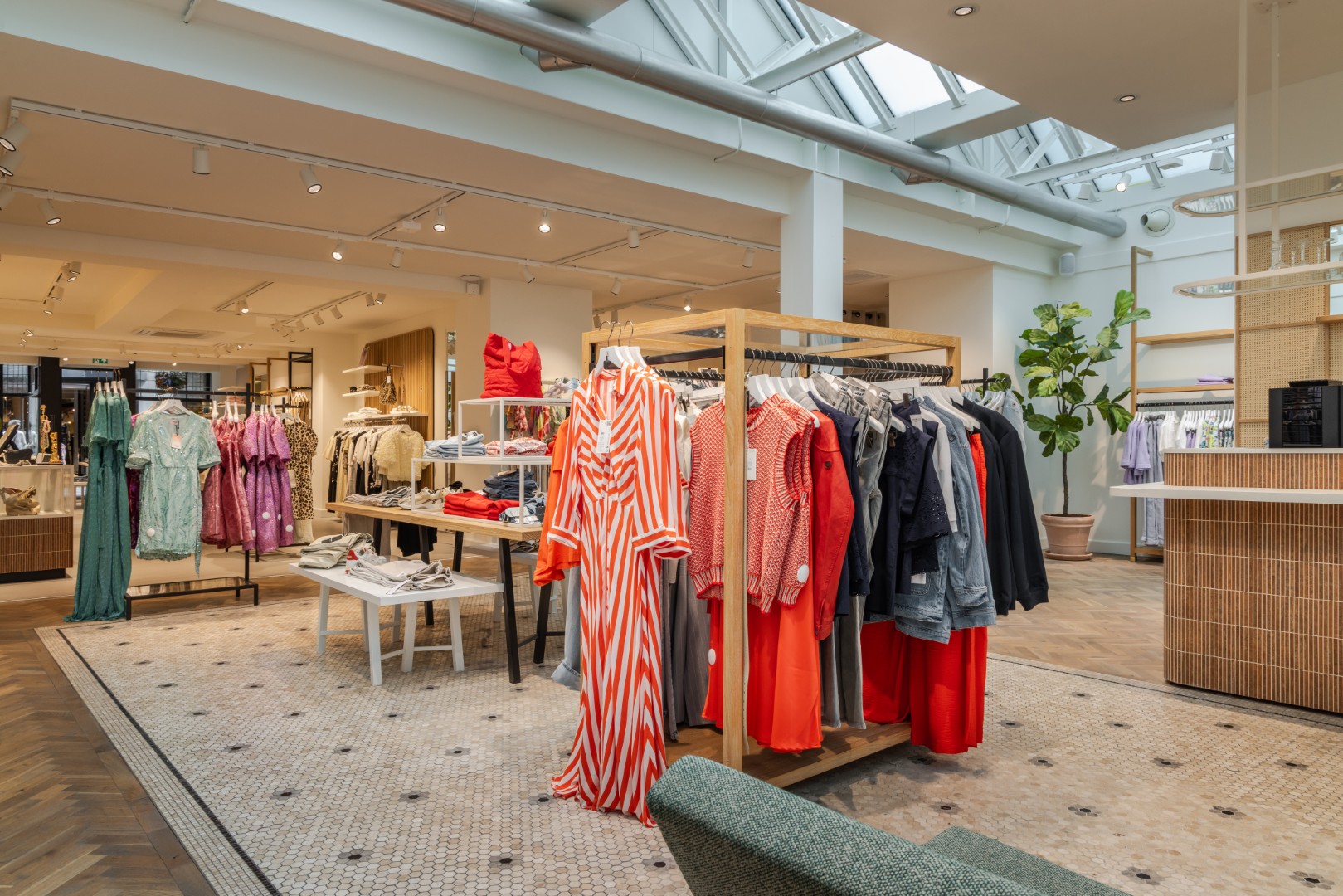 Anna van Toor | Maastricht (NL) - Retail design